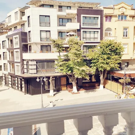 アパート Cozy In The Heart Of Burgas, Bulgaria
