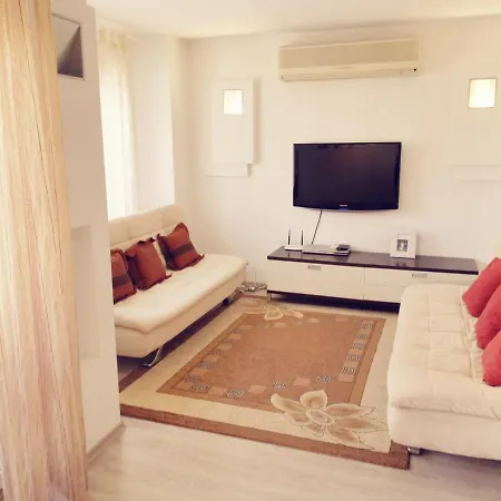 Cozy In The Heart Of Burgas, Bulgaria * 布尔加斯